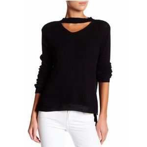 🔥ABSOLUTELY COTTON: Gigi V-Cutout High-Lo Sweater